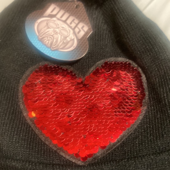 Pugs black knit with Pom Pom with sequin heart on it hat - Picture 3 of 4